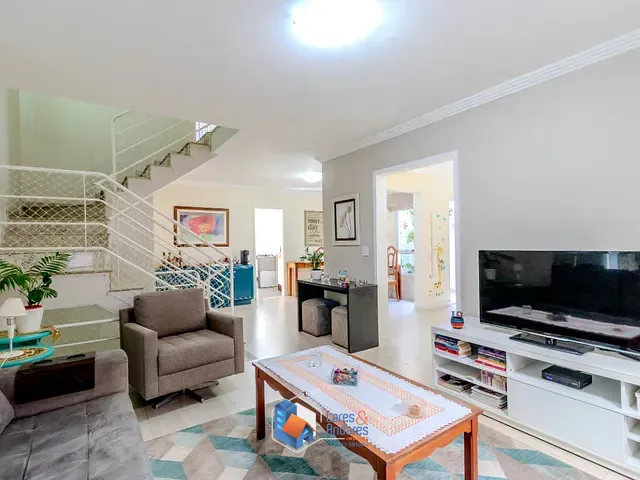 Casa com 220m² 3 quartos e 4 banheiros, à venda, no bairro Santa Teresinha em São Paulo