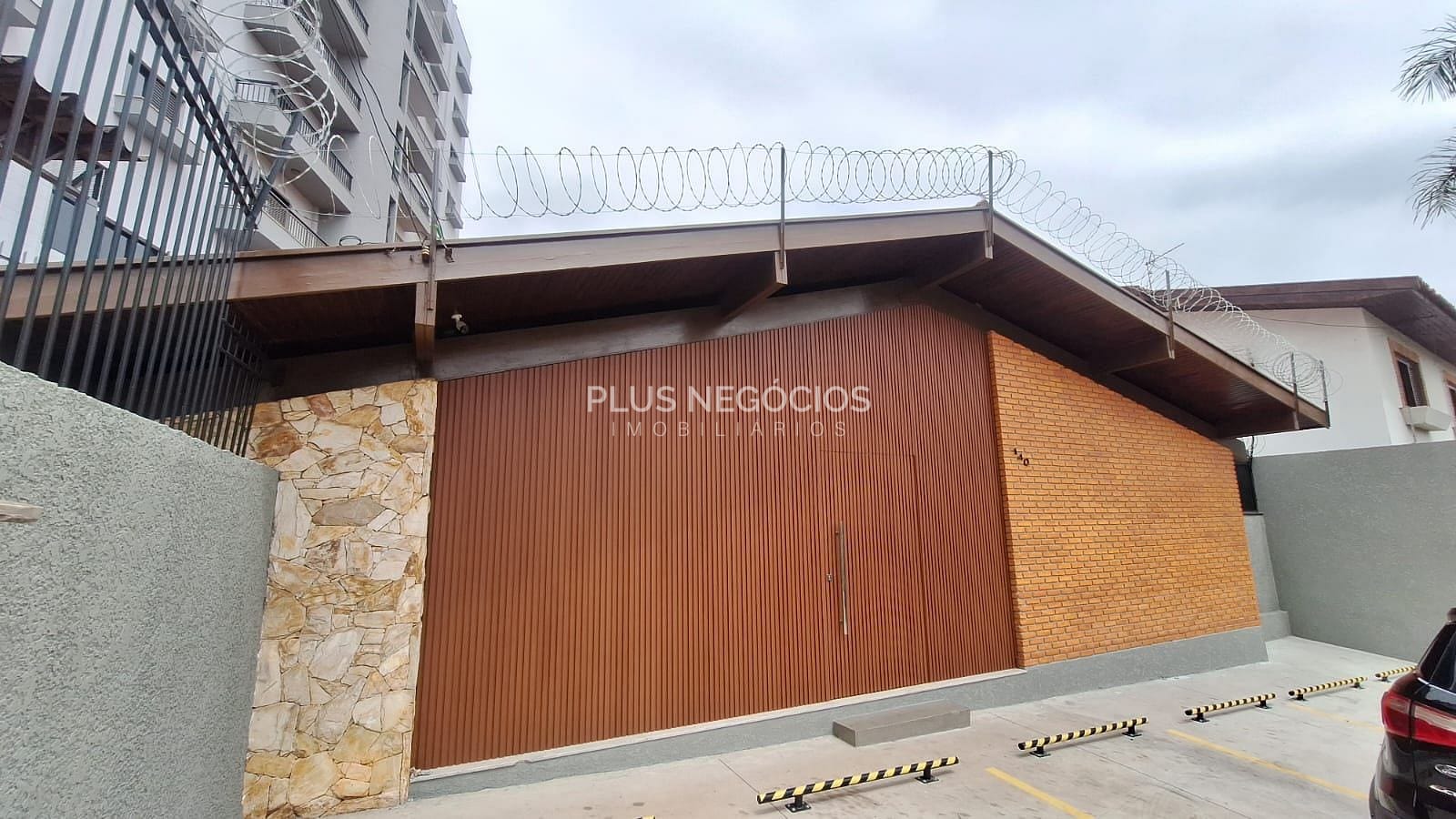 Casa, 1 quarto, 300 m² - Foto 1