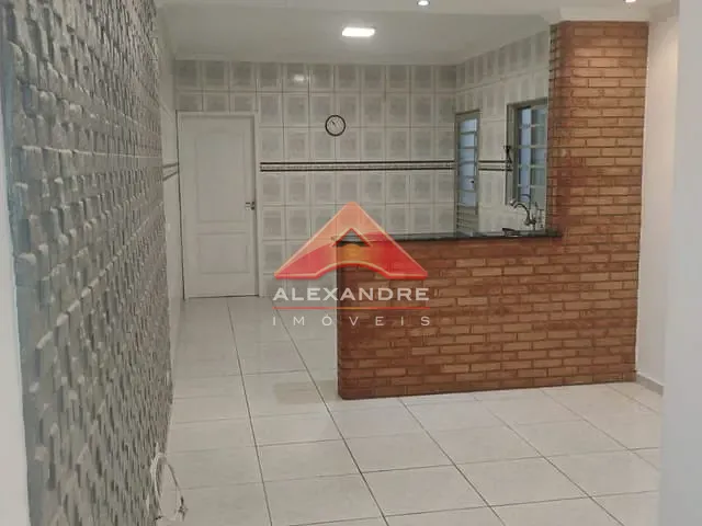 Casa 2 quartos e 1 banheiro, à venda, no bairro Conjunto Residencial Galo Branco em São José dos Campos