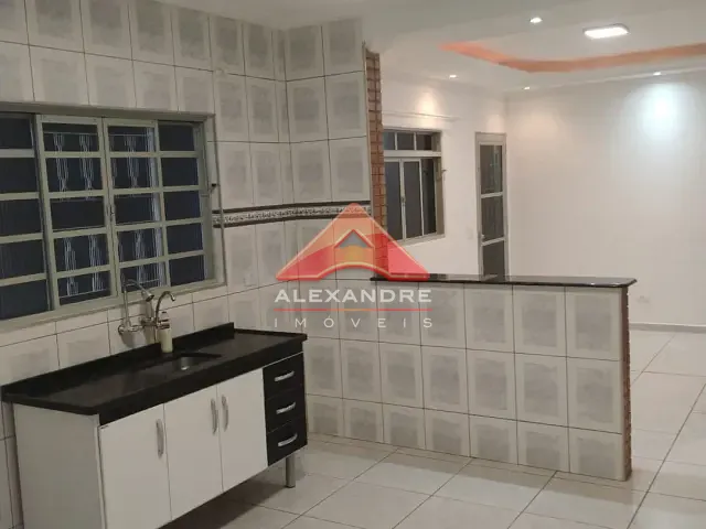 Casa 2 quartos e 1 banheiro, à venda, no bairro Conjunto Residencial Galo Branco em São José dos Campos