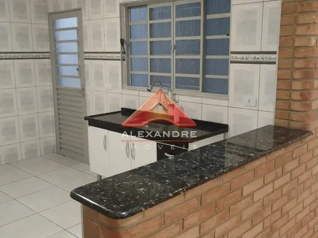 Casa 2 quartos e 1 banheiro, à venda, no bairro Conjunto Residencial Galo Branco em São José dos Campos
