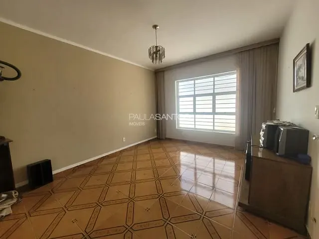 Casa à venda ou para alugar, no bairro Vila Leão em Sorocaba
