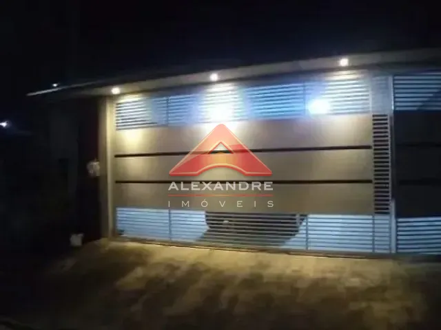 Casa 3 quartos e 1 banheiro, à venda, no bairro Jardim Santa Júlia em São José dos Campos