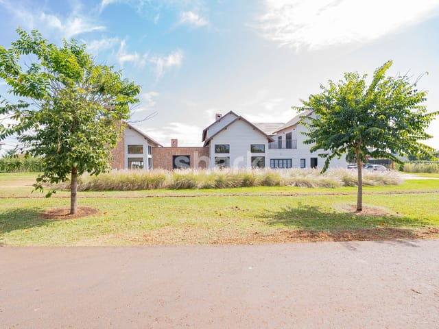 Casa com 3500m² 6 quartos e 9 banheiros, à venda, no bairro Fazenda Boa Vista I em Porto Feliz