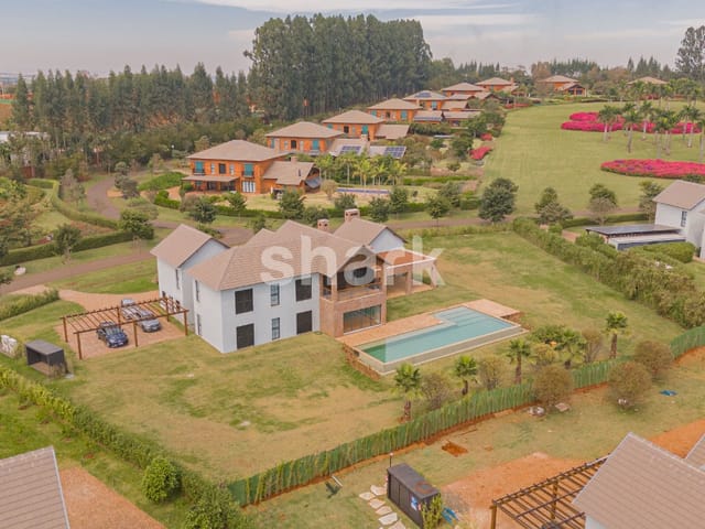 Casa com 3500m² 6 quartos e 9 banheiros, à venda, no bairro Fazenda Boa Vista I em Porto Feliz