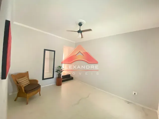 Casa com 125m² 3 quartos e 2 banheiros, para alugar, no bairro Jardim Ismênia em São José dos Campos