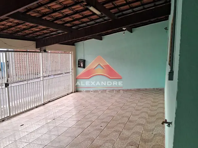 Casa 3 quartos e 2 banheiros, à venda, no bairro Monte Castelo em São José dos Campos