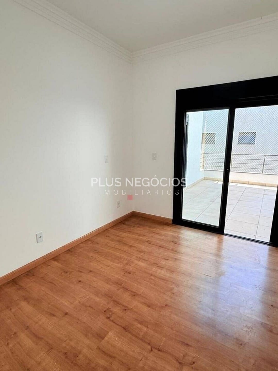 Casa à venda com 4 quartos, 316m² - Foto 9