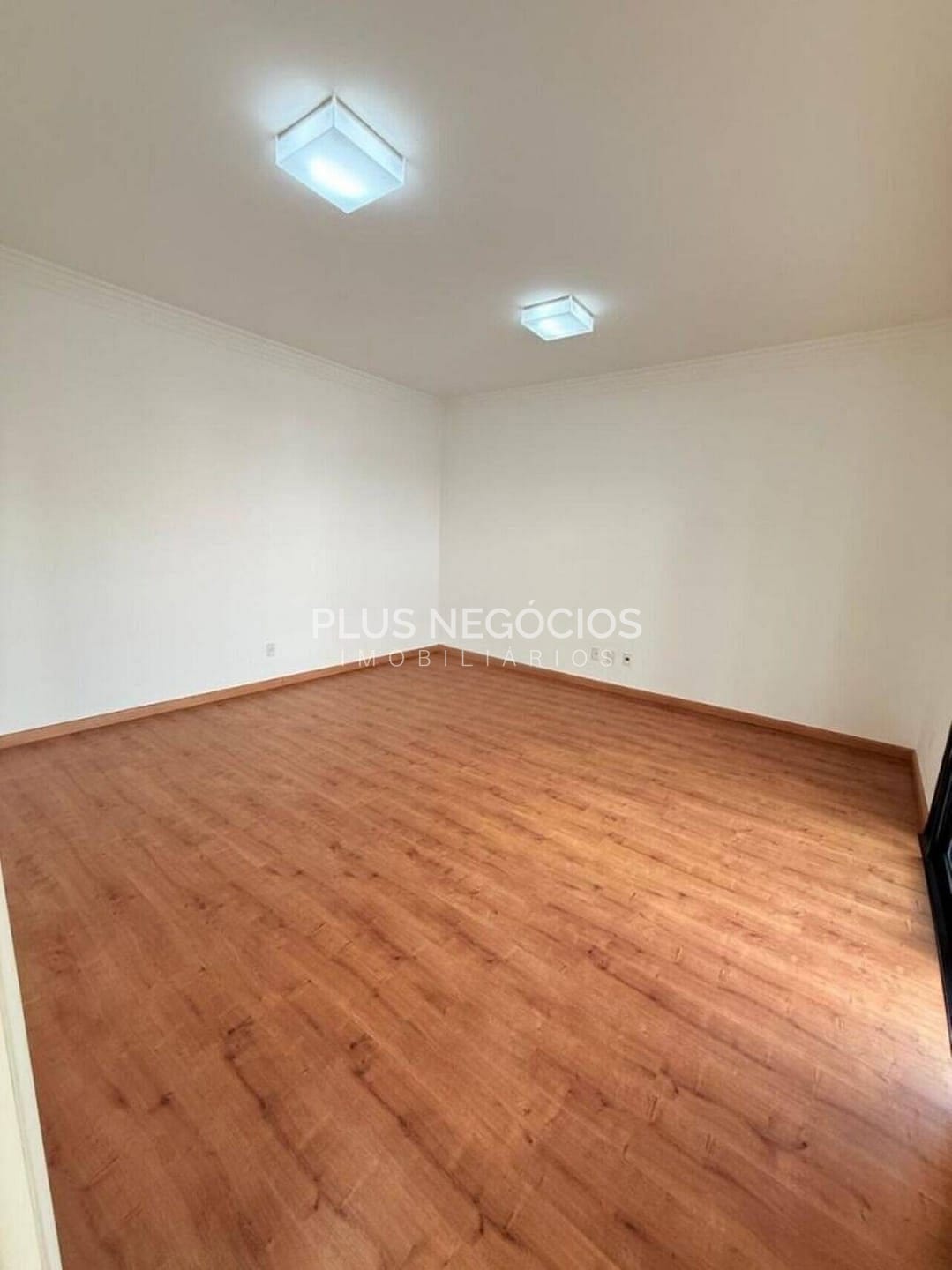 Casa à venda com 4 quartos, 316m² - Foto 12