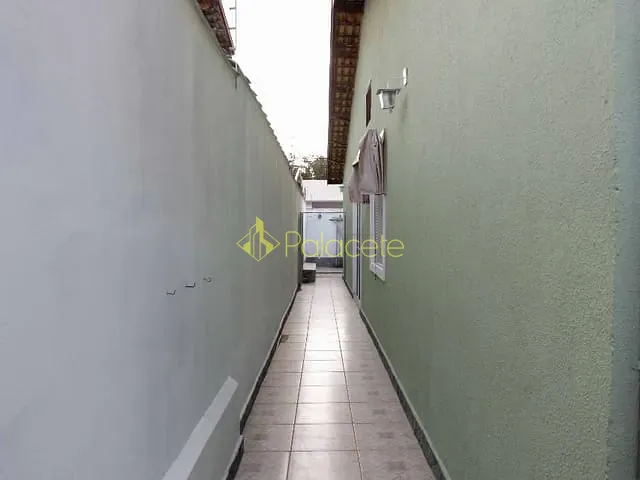 Casa com 250m² 3 quartos e 3 banheiros, à venda, no bairro Vila Suiça em Pindamonhangaba