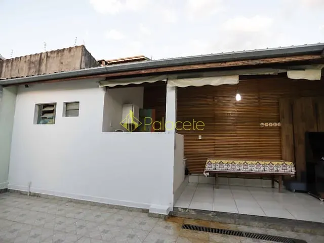 Casa com 250m² 3 quartos e 3 banheiros, à venda, no bairro Vila Suiça em Pindamonhangaba