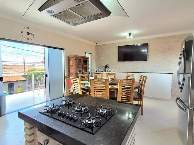 Casa com 140m² 2 quartos e 2 banheiros, à venda, no bairro Jardim Residencial Imperatriz em Sorocaba