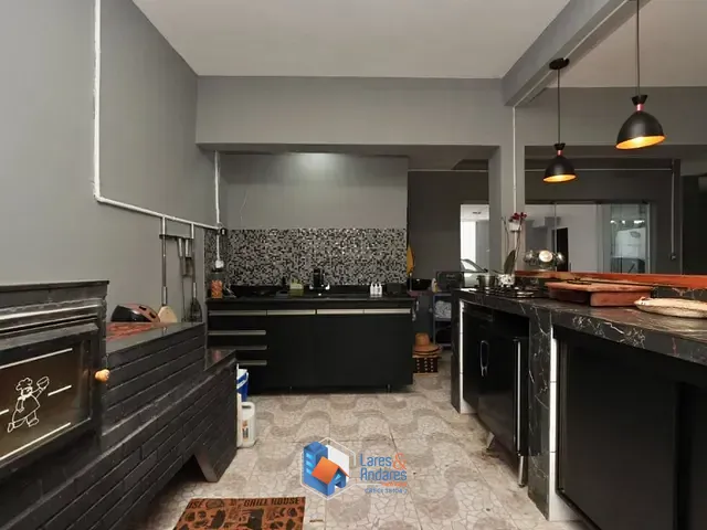 Casa com 353m² 3 quartos e 4 banheiros, à venda, no bairro Vila Irmãos Arnoni em São Paulo