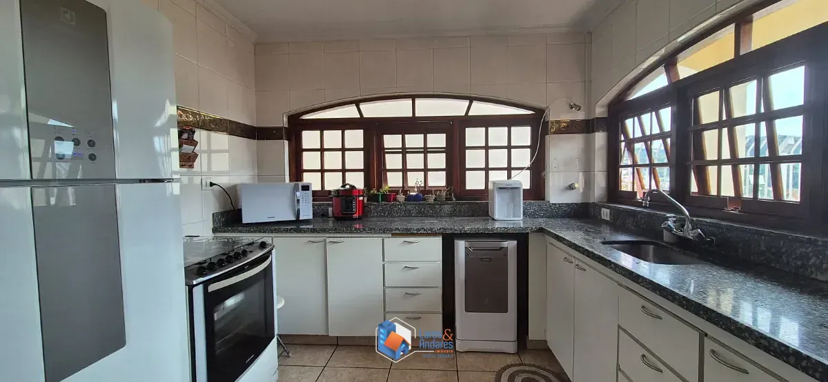 Casa, 4 quartos, 297 m² - Foto 38