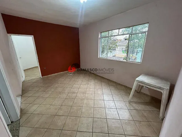 Casa com 100m² 3 quartos e 1 banheiro, para alugar, no bairro Osvaldo Cruz em São Caetano do Sul