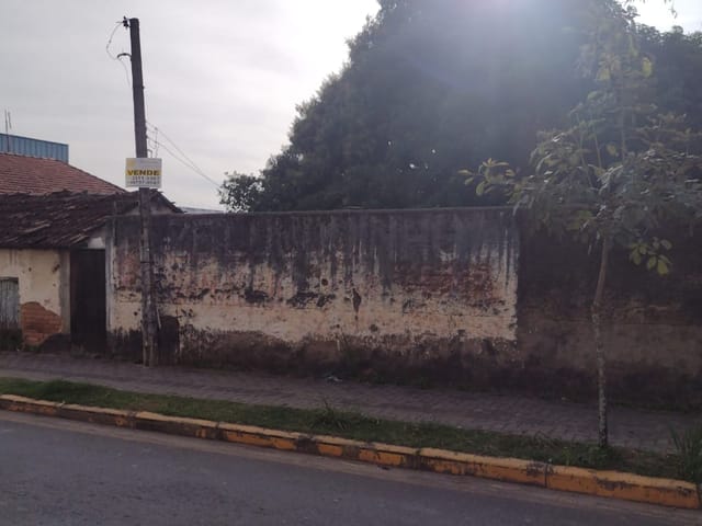 Casa com 559m², à venda, no bairro Aroeira em Aparecida
