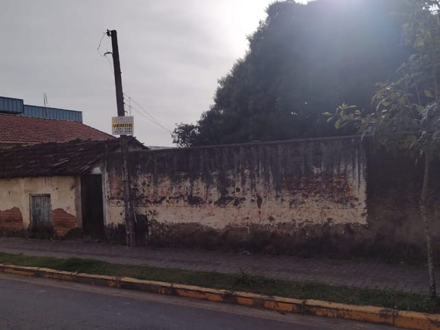 Casa com 559m², à venda, no bairro Aroeira em Aparecida