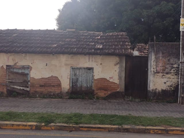 Casa com 559m², à venda, no bairro Aroeira em Aparecida