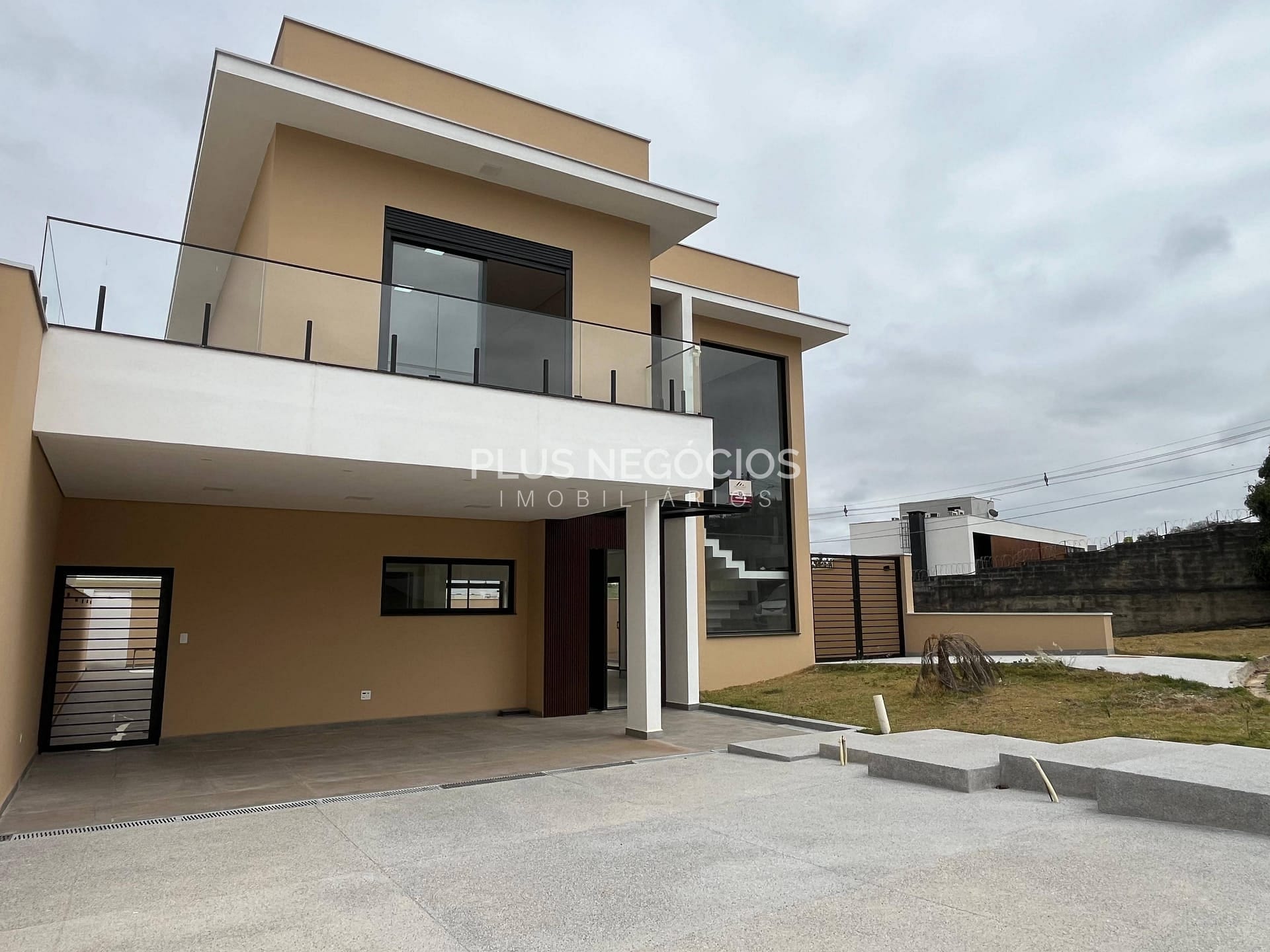 Casa, 4 quartos, 360 m² - Foto 1