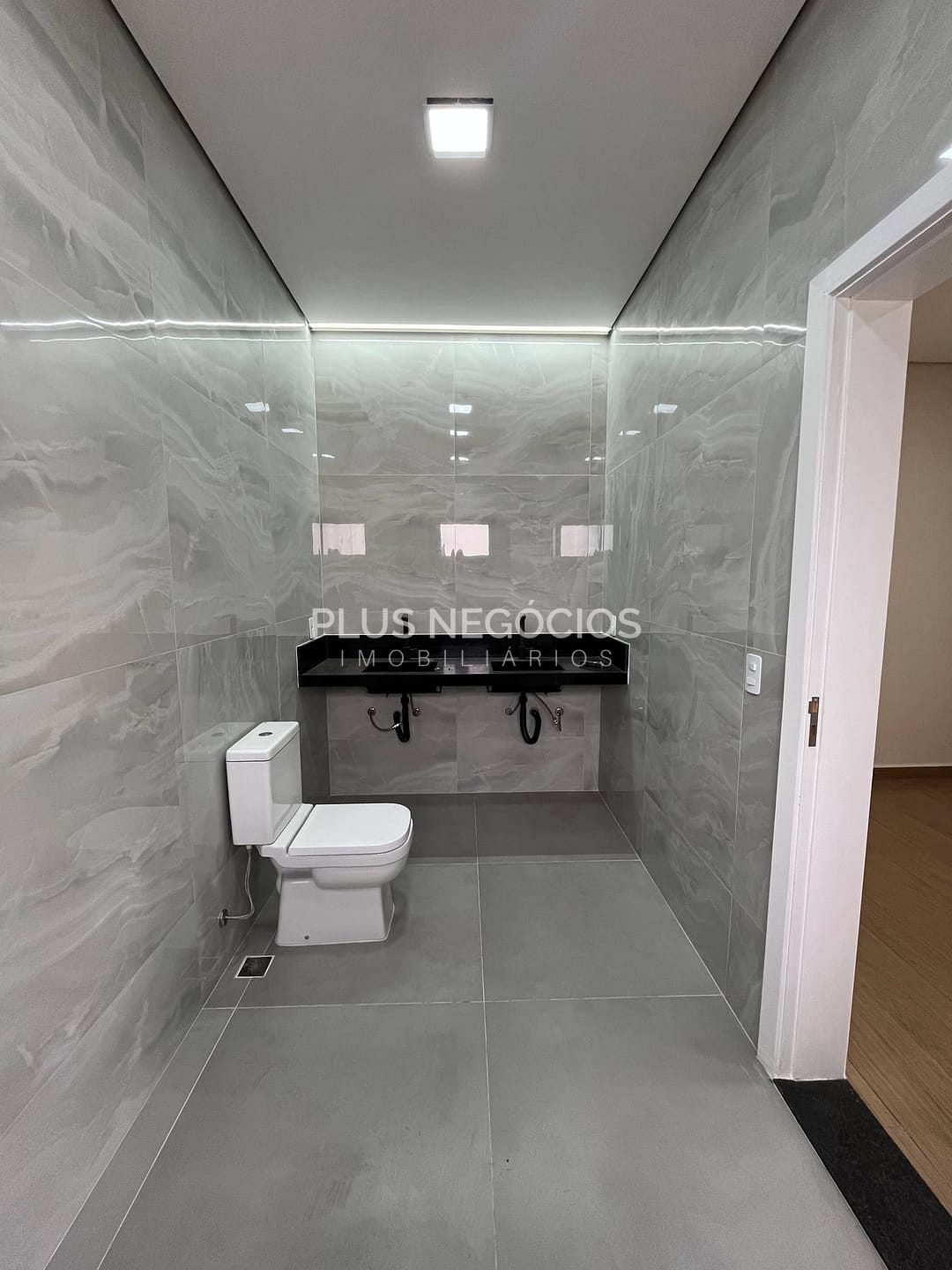 Casa, 4 quartos, 360 m² - Foto 32