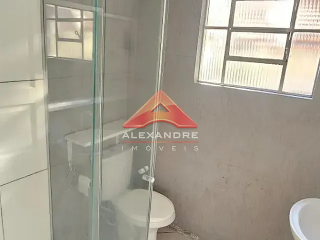Casa com 275m² 2 quartos e 1 banheiro, à venda, no bairro Jardim Ismênia em São José dos Campos