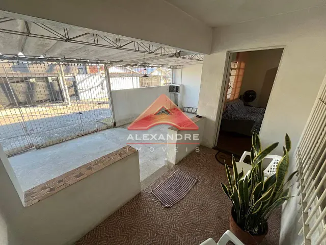 Casa 5 quartos e 3 banheiros, à venda, no bairro Jardim Valparaíba em São José dos Campos