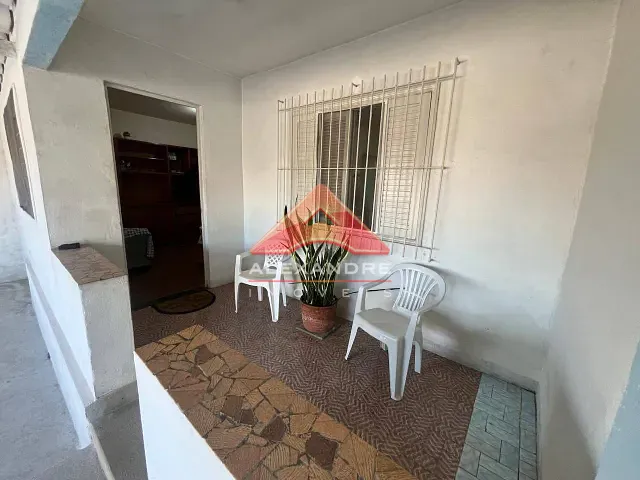 Casa 5 quartos e 3 banheiros, à venda, no bairro Jardim Valparaíba em São José dos Campos