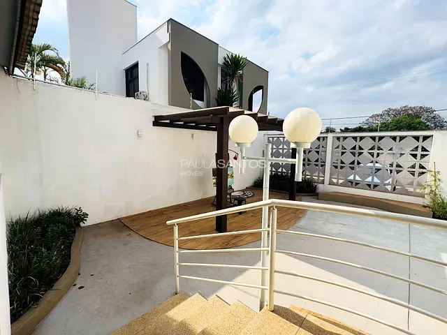 Casa com 360m², para alugar, no bairro Jardim Guadalajara em Sorocaba