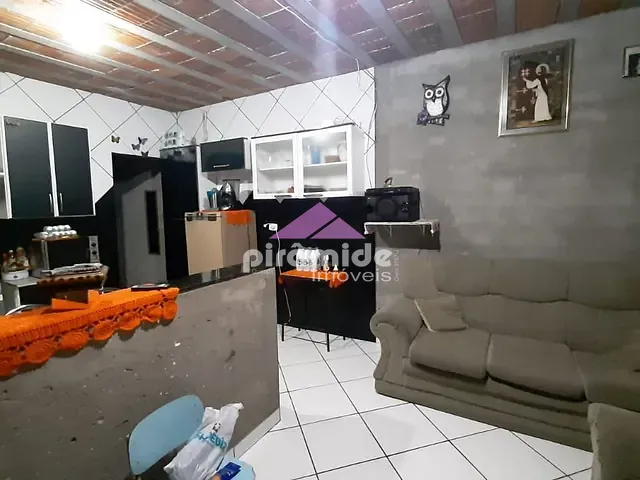 Casa com 266m² 3 quartos e 1 banheiro, à venda, no bairro Jardim Santa Luzia em São José dos Campos