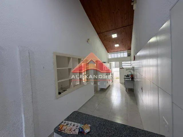 Casa 4 quartos e 4 banheiros, à venda, no bairro Jardim Ismênia em São José dos Campos