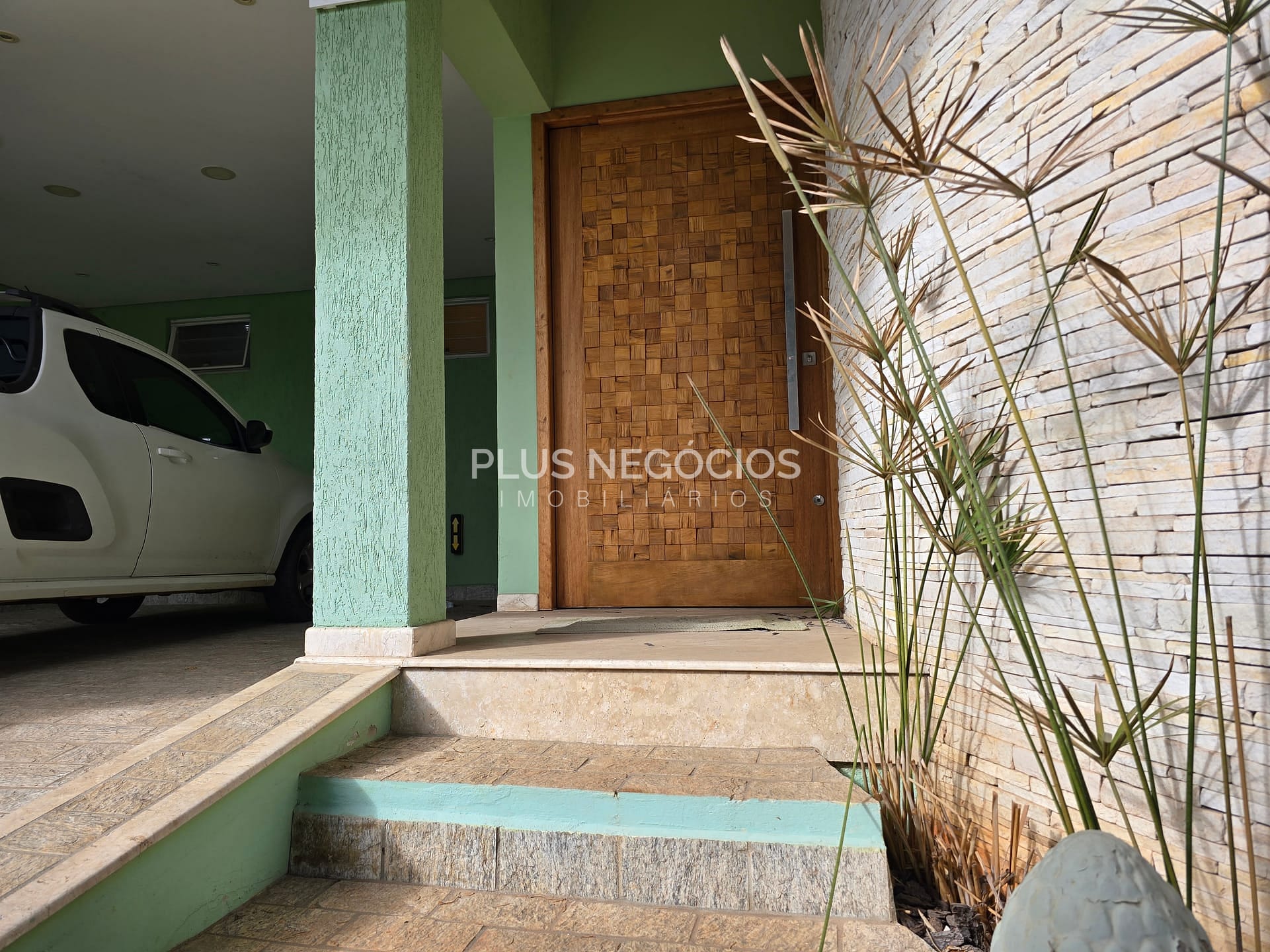 Casa, 3 quartos, 205 m² - Foto 2