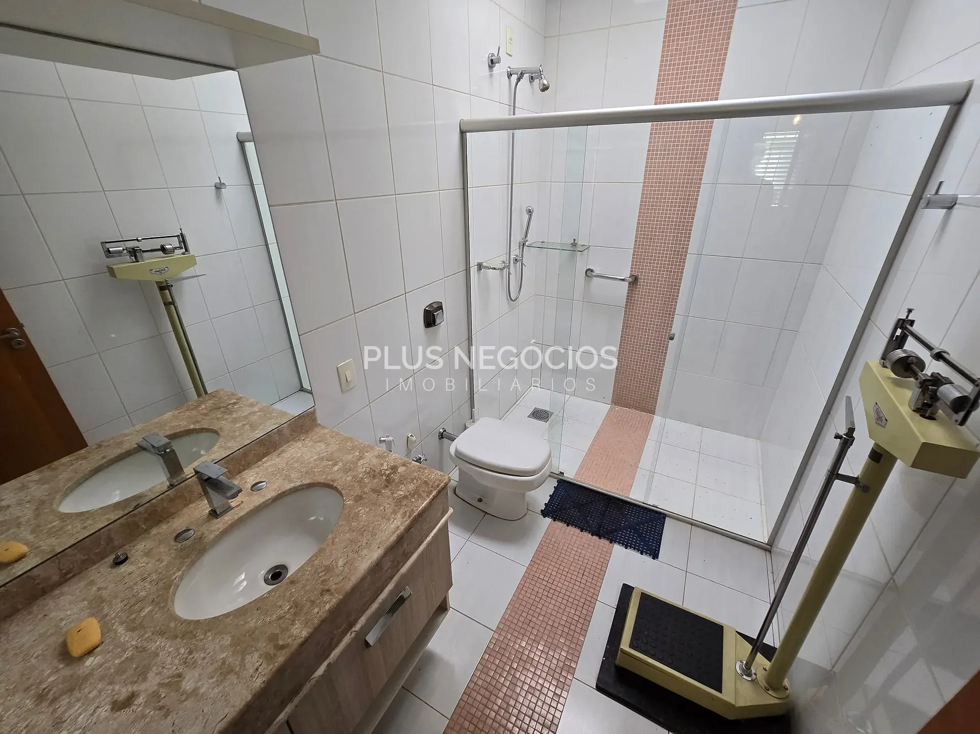 Casa, 3 quartos, 205 m² - Foto 33