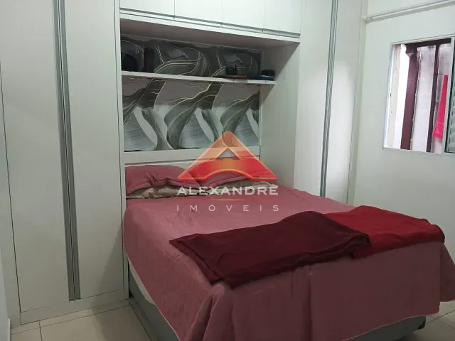 Casa 2 quartos e 1 banheiro, à venda, no bairro Jardim Satélite em São José dos Campos