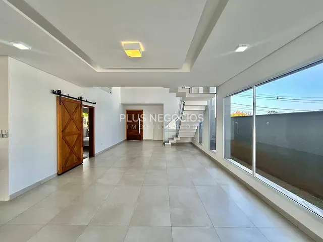 Casa com 325m² 3 quartos e 5 banheiros, à venda ou para alugar, no bairro Além Ponte em Sorocaba