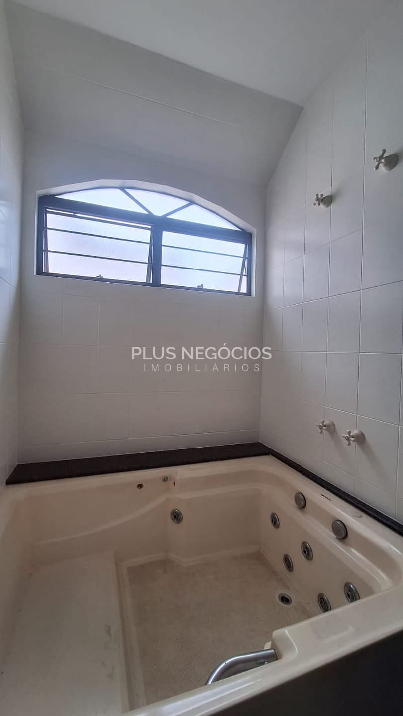 Casa, 3 quartos, 210 m² - Foto 32