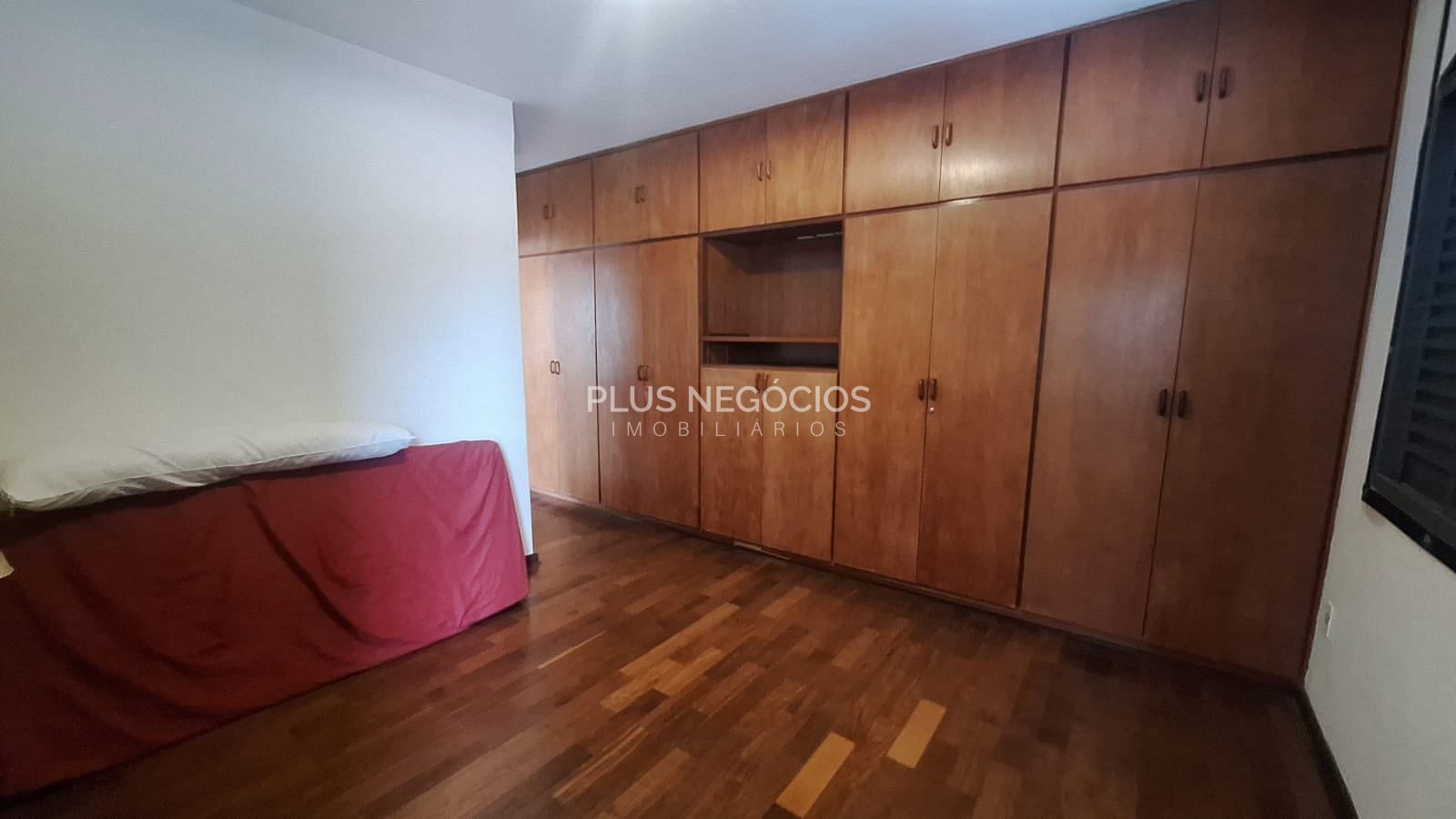 Casa, 3 quartos, 210 m² - Foto 28
