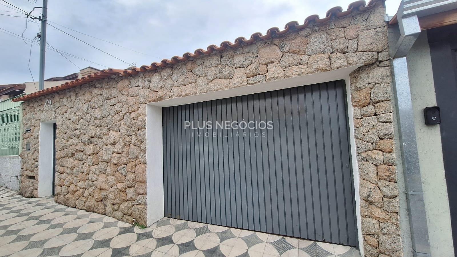 Casa, 3 quartos, 210 m² - Foto 1