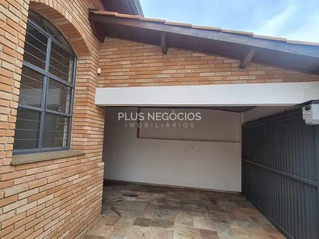 Casa com 215m² 3 quartos e 4 banheiros, à venda, no bairro Jardim São Carlos em Sorocaba