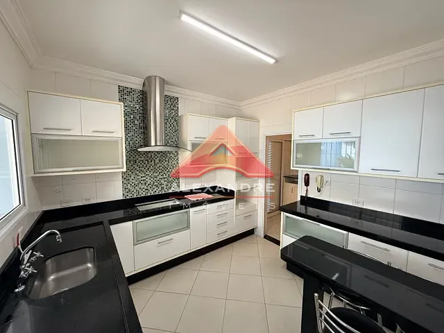 Casa com 263m² 4 quartos e 4 banheiros, à venda, no bairro Jardim Valparaíba em São José dos Campos