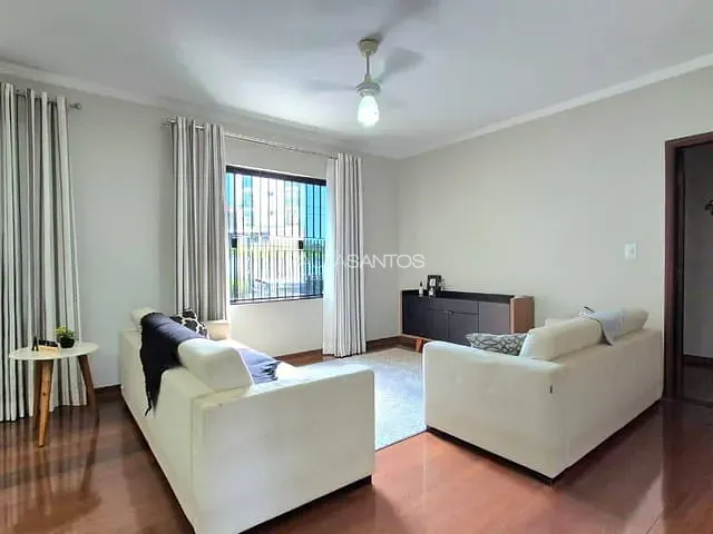 Casa com 377m² 3 quartos e 2 banheiros, à venda, no bairro Jardim Europa em Sorocaba