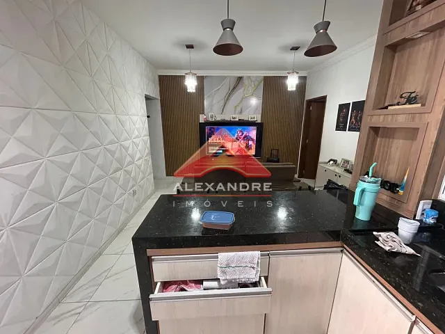 Casa 2 quartos e 2 banheiros, à venda, no bairro Jardim Mariana II em São José dos Campos