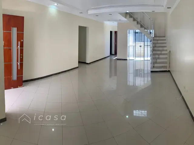Casa com 287m² 4 quartos e 3 banheiros, à venda, no bairro São João em Jacareí