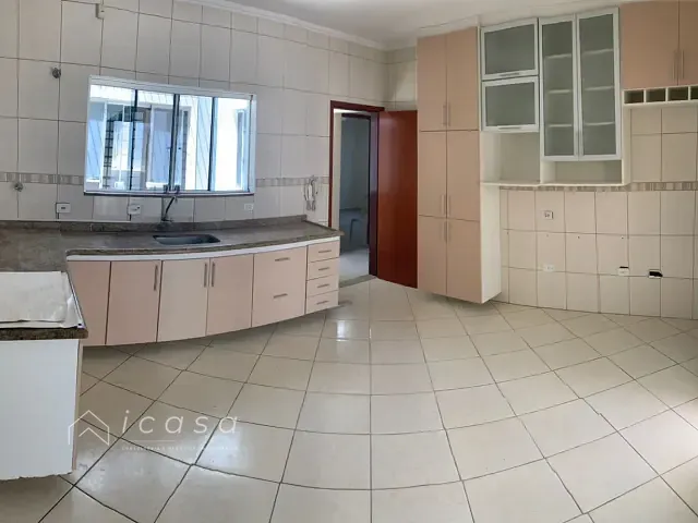 Casa com 287m² 4 quartos e 3 banheiros, à venda, no bairro São João em Jacareí
