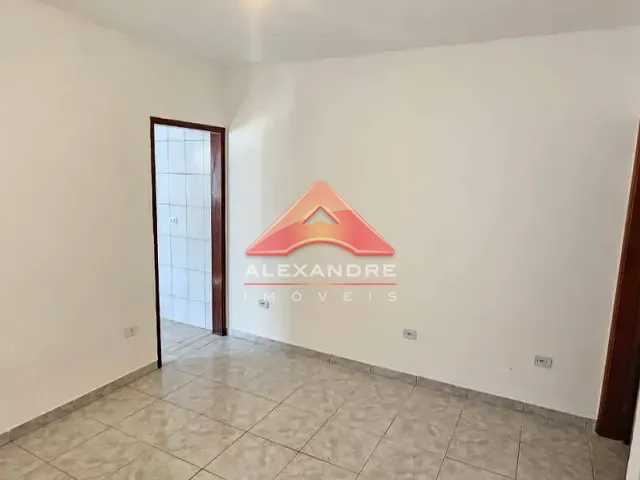 Casa 2 quartos e 1 banheiro, para alugar, no bairro Vila Ester em São José dos Campos