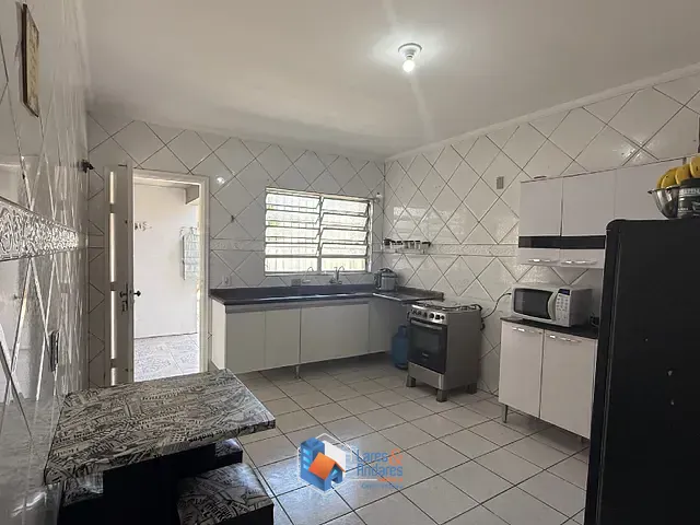 Casa com 275m² 2 quartos e 2 banheiros, à venda, no bairro Jardim Irapiranga em São Paulo