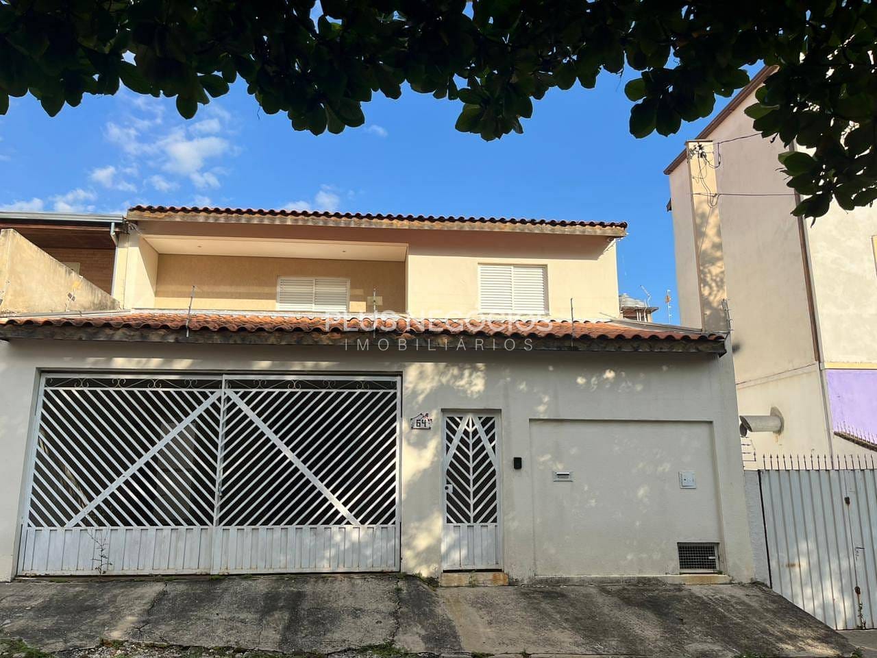 Casa, 4 quartos, 220 m² - Foto 2