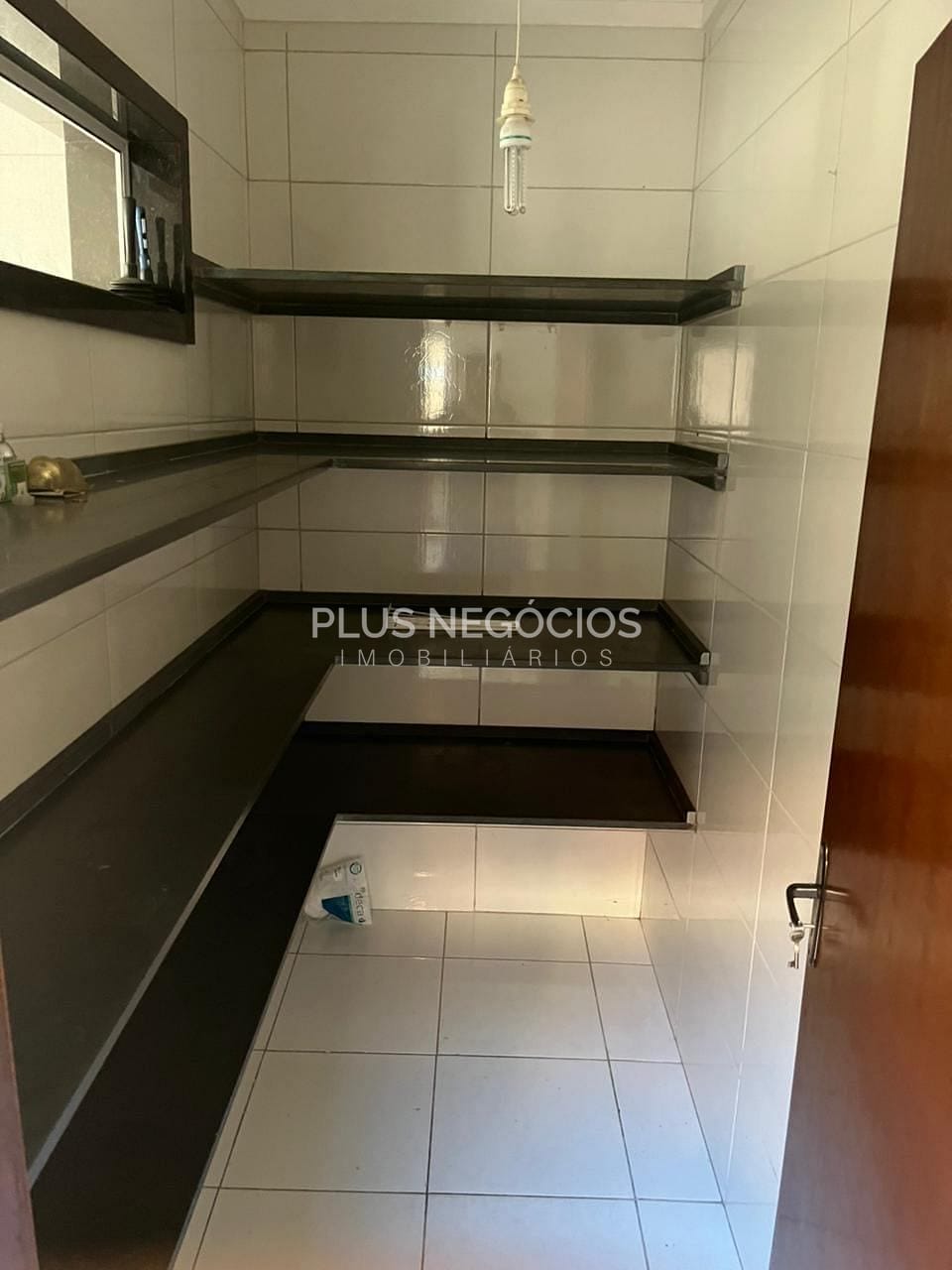 Casa, 4 quartos, 220 m² - Foto 3