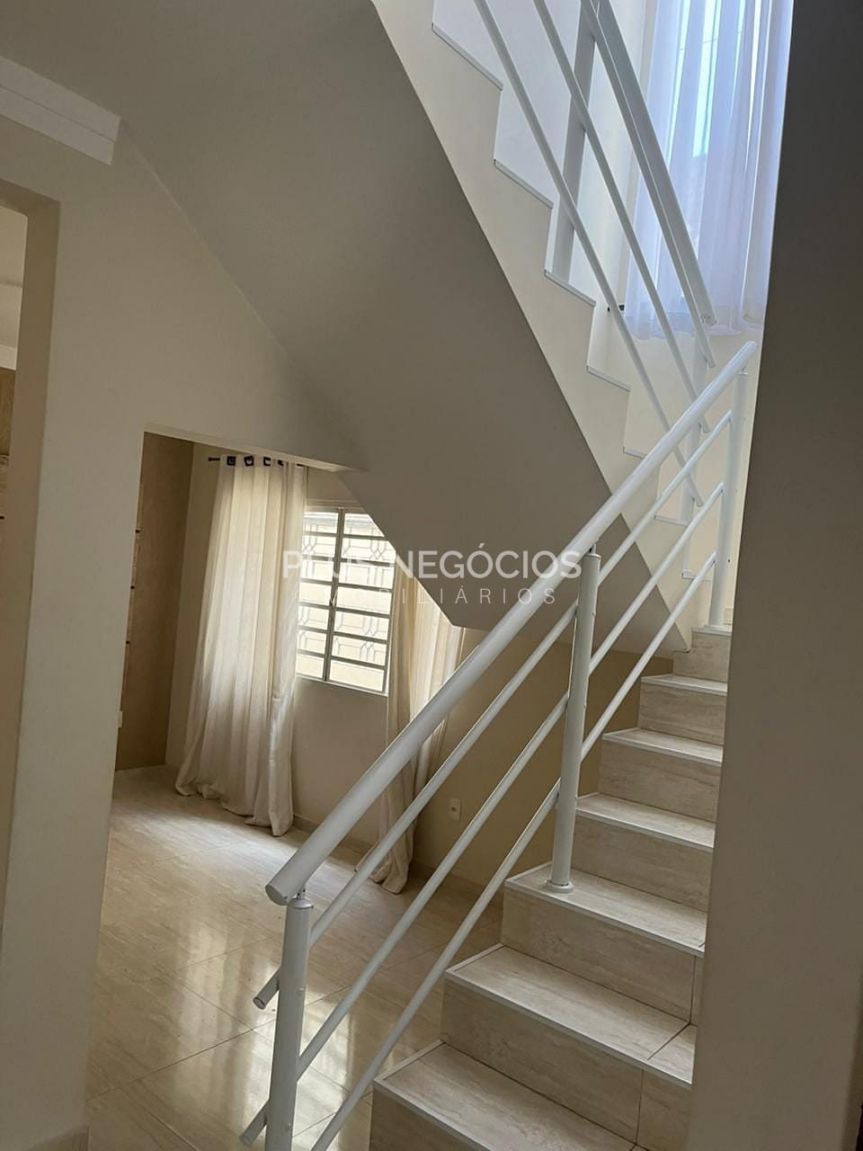Casa, 4 quartos, 220 m² - Foto 8