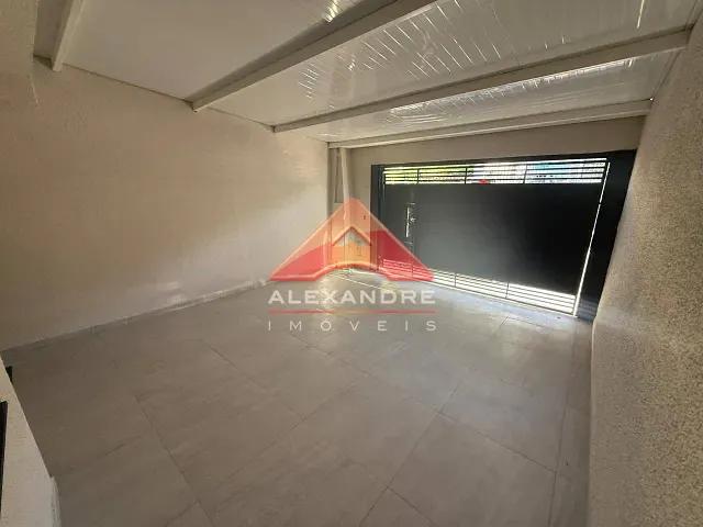 Casa 3 quartos e 3 banheiros, à venda, no bairro Jardim Ismênia em São José dos Campos