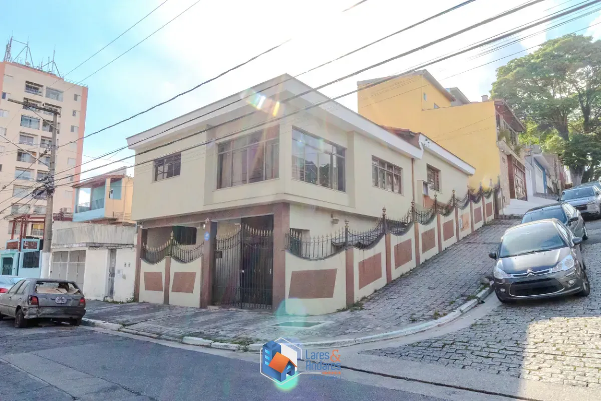 Casa, 3 quartos, 194 m² - Foto 1